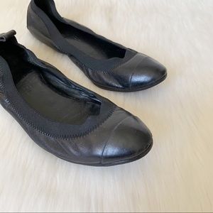 Chanel Black Stretch Spirit Interlocking CC Logo Ballet Flats